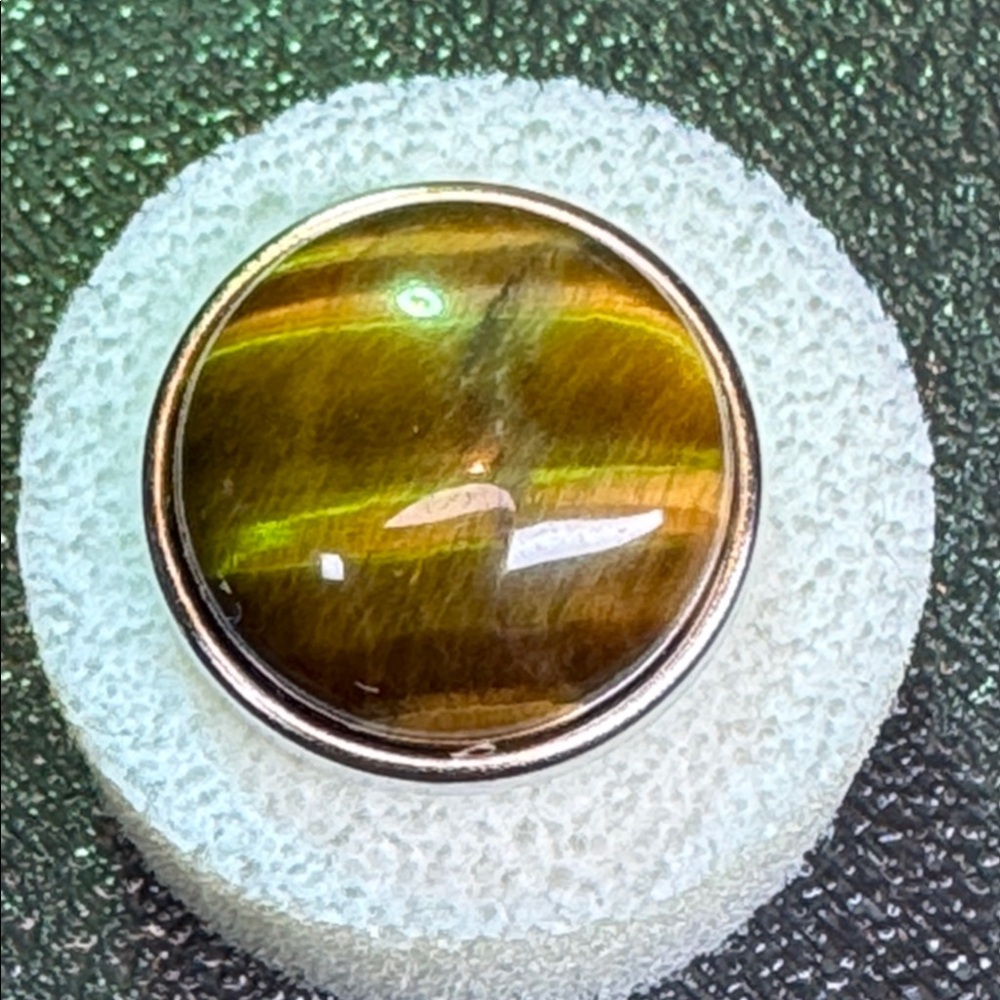 NUGZ USA 20mm Faux Tiger Eye Stone #1
